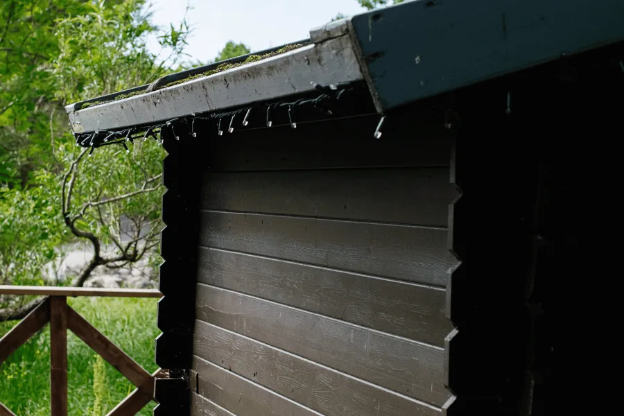 Safe and Green Gutter Cleaning Methods